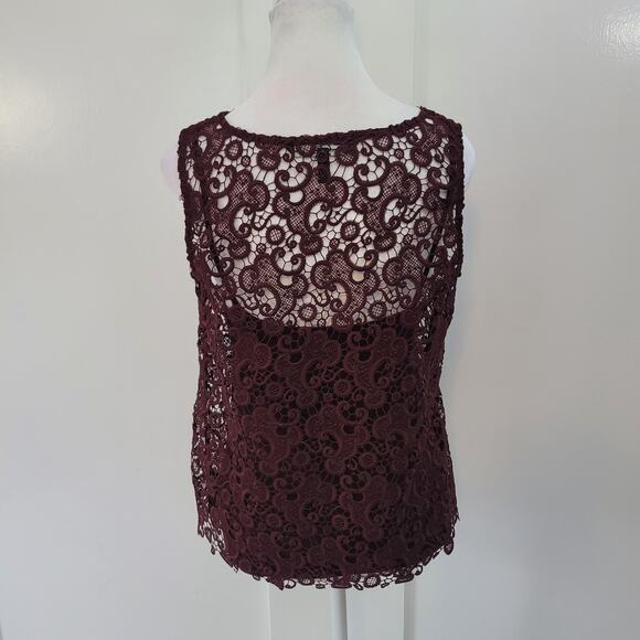 White House Black Market Size S Burgundy Sleeveless Lace Overlay Tank Top - Picture 4 of 9